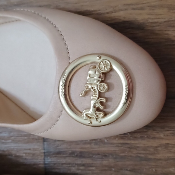 Coach ballet flats with gold Coach hardware/ size 6.5 - Picture 2 of 6